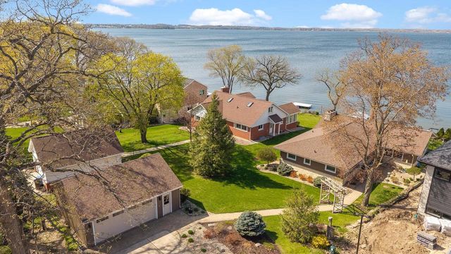 3060 Shadyside Drive, Stoughton, WI 53589