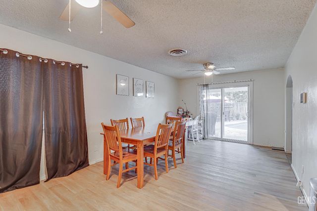 5804 Carissa Avenue, Bakersfield, CA 93309