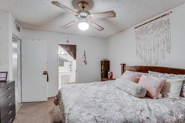 5804 Carissa Avenue, Bakersfield, CA 93309