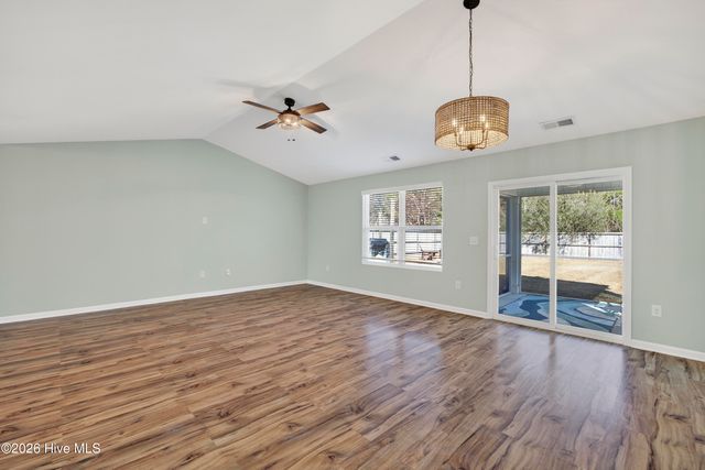 94 W Luminous Way, Hampstead, NC 28443