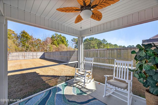 94 W Luminous Way, Hampstead, NC 28443