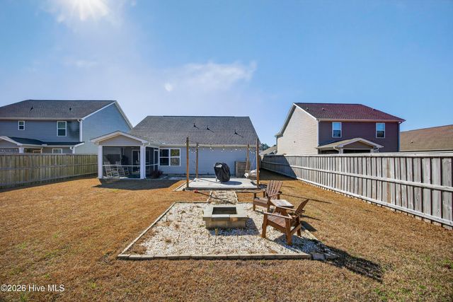 94 W Luminous Way, Hampstead, NC 28443