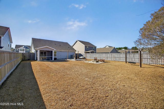 94 W Luminous Way, Hampstead, NC 28443