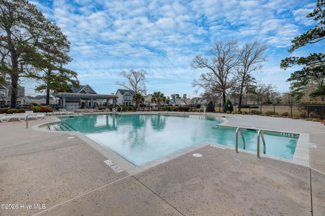 94 W Luminous Way, Hampstead, NC 28443