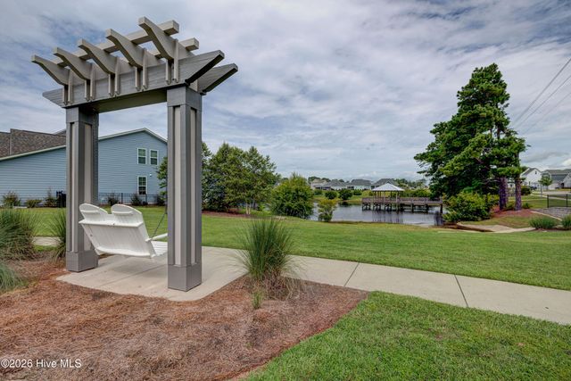 94 W Luminous Way, Hampstead, NC 28443