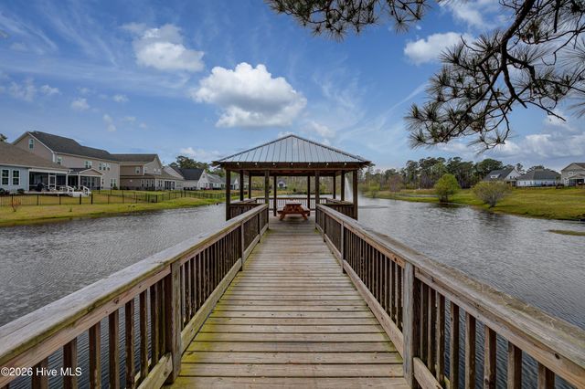 94 W Luminous Way, Hampstead, NC 28443