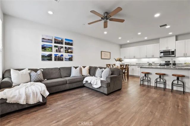 36 Savannah, Lake Forest, CA 92630