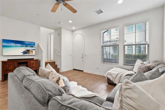 36 Savannah, Lake Forest, CA 92630