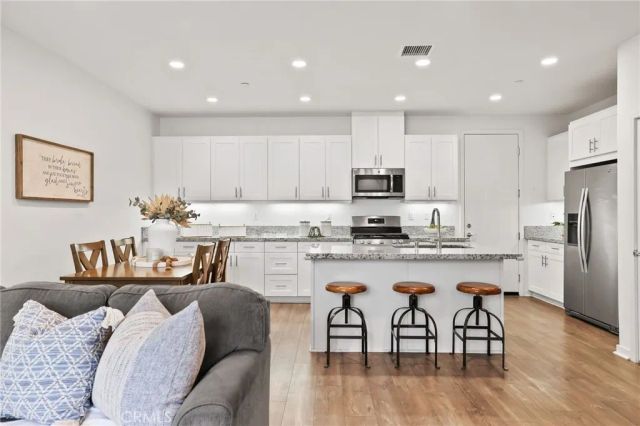 36 Savannah, Lake Forest, CA 92630