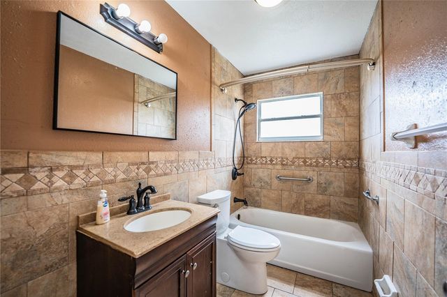 7058 BERKLEY ROAD, Polk City, FL 33868