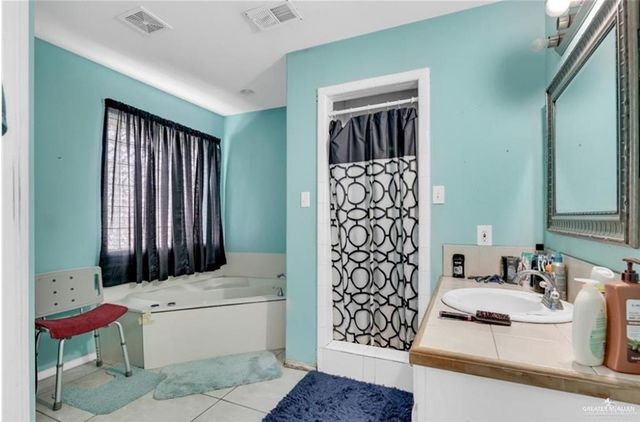 402 Mockingbird Lane, La Villa, TX 78562