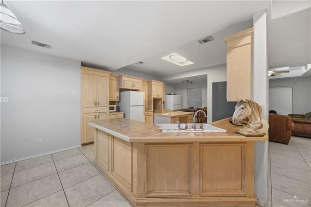 402 Mockingbird Lane, La Villa, TX 78562