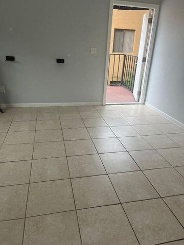 6053 10th Avenue N 237, Greenacres, FL 33463