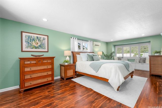 1333 Kaeleku Street, Honolulu, HI 96825