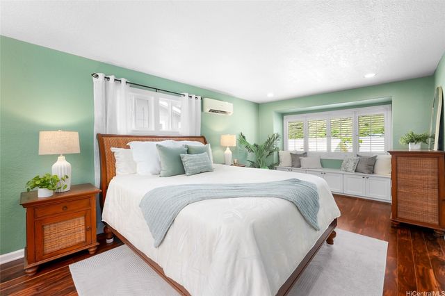 1333 Kaeleku Street, Honolulu, HI 96825