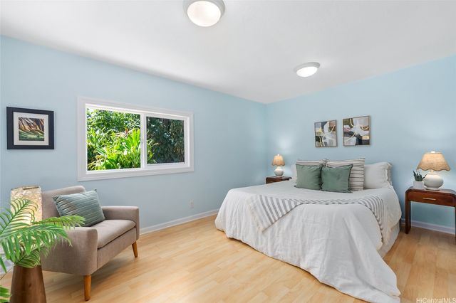 1333 Kaeleku Street, Honolulu, HI 96825