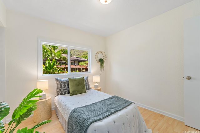 1333 Kaeleku Street, Honolulu, HI 96825