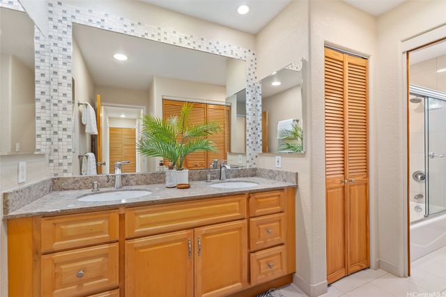 1333 Kaeleku Street, Honolulu, HI 96825