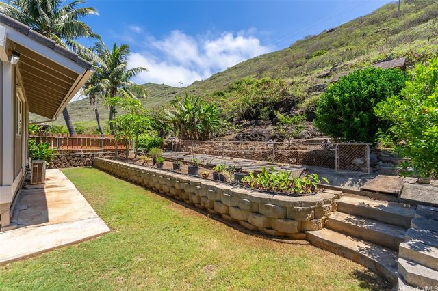 1333 Kaeleku Street, Honolulu, HI 96825