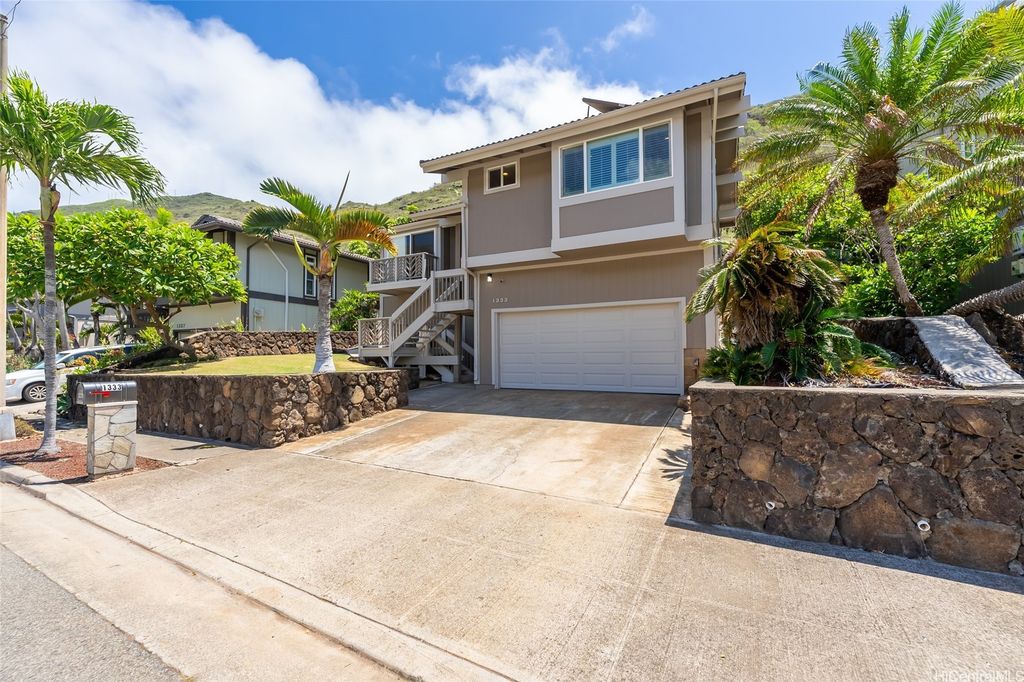 1333 Kaeleku Street, Honolulu, HI 96825