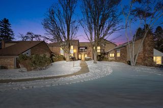 8643 N Servite DRIVE #115, Milwaukee, WI 53223