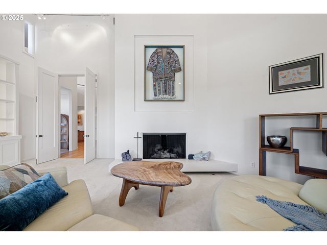 2683 CRESTA DE RUTA St, Eugene, OR 97403