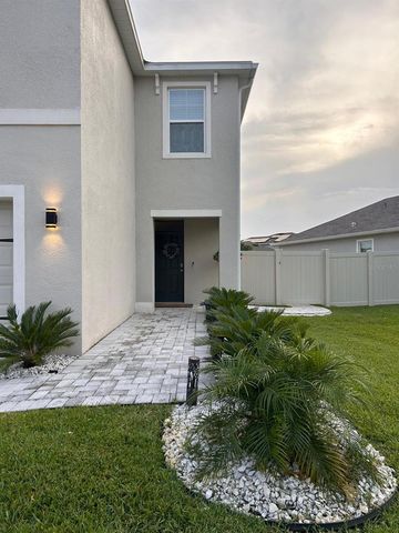 32804 BROOKS HAWK LN, Wesley Chapel, FL 33543