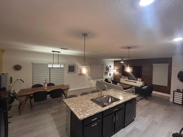 32804 BROOKS HAWK LN, Wesley Chapel, FL 33543