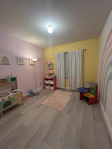 32804 BROOKS HAWK LN, Wesley Chapel, FL 33543