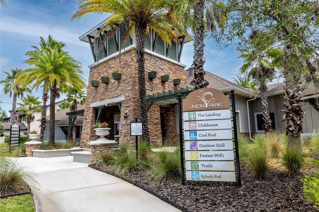 32804 BROOKS HAWK LN, Wesley Chapel, FL 33543