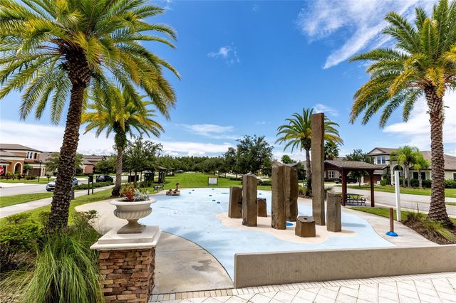 32804 BROOKS HAWK LN, Wesley Chapel, FL 33543