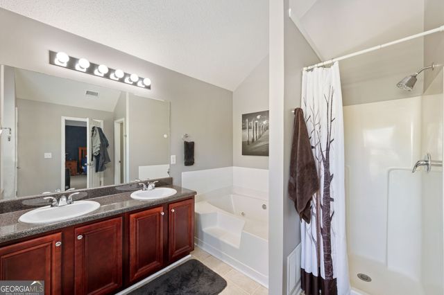151 Stillwood Drive, Newnan, GA 30265