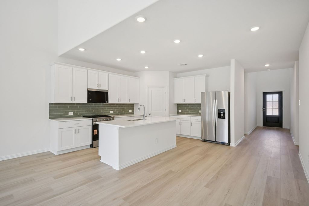 10924 Cottonbowl Drive, Fort Worth, TX 76179