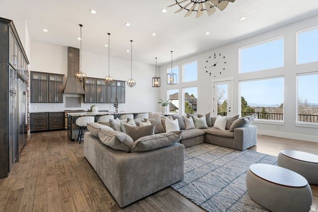 2633 OAKRIDGE DR, Spanish Fork, UT 84660