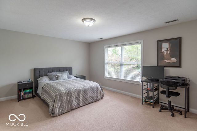 715 Hohlier Lane, Avon, IN 46123