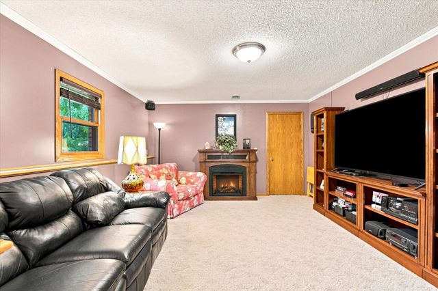 33165 Marmon Street NE, Cambridge, MN 55008