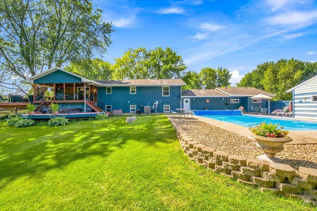 33165 Marmon Street NE, Cambridge, MN 55008