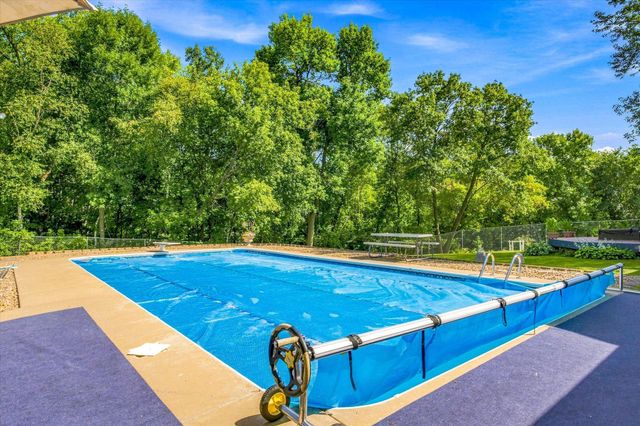 33165 Marmon Street NE, Cambridge, MN 55008