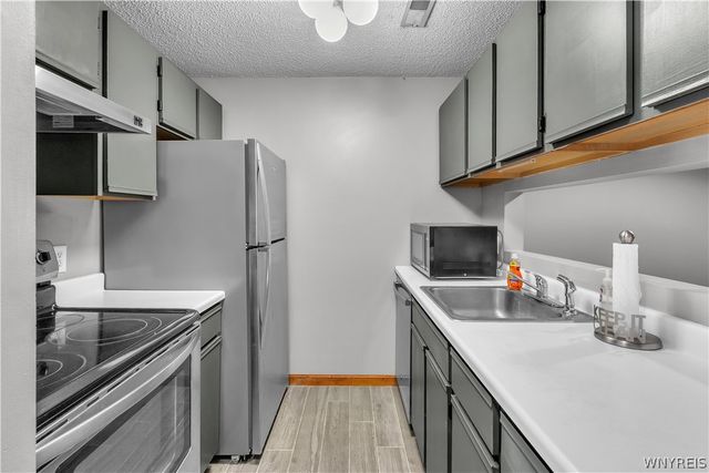 12 Sunmist Sq 12L, Amherst, NY 14228