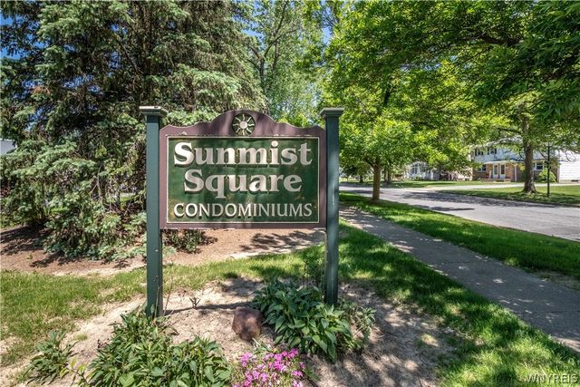 12 Sunmist Sq 12L, Amherst, NY 14228