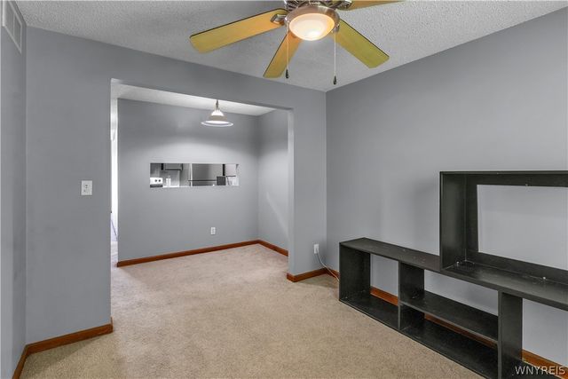 12 Sunmist Sq 12L, Amherst, NY 14228