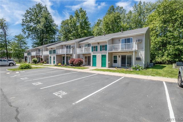 12 Sunmist Sq 12L, Amherst, NY 14228