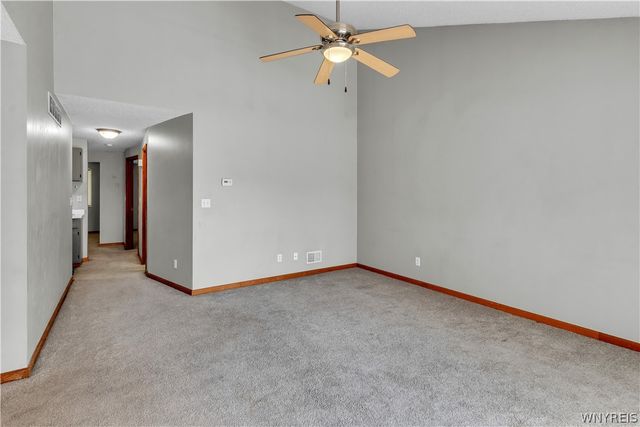 12 Sunmist Sq 12L, Amherst, NY 14228