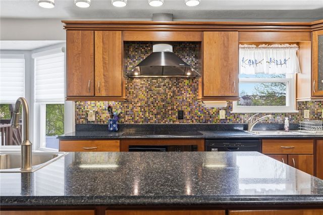 442 Shelbourne Dr, Plum Boro, PA 15239