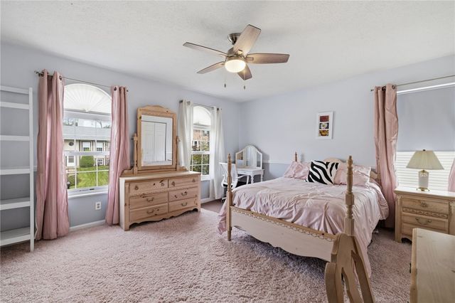 442 Shelbourne Dr, Plum Boro, PA 15239