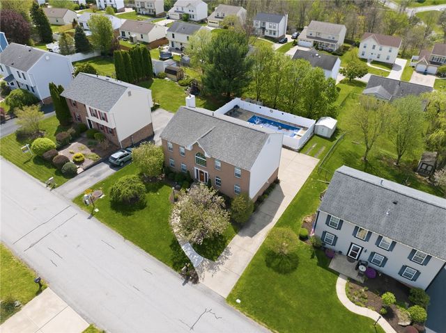 442 Shelbourne Dr, Plum Boro, PA 15239