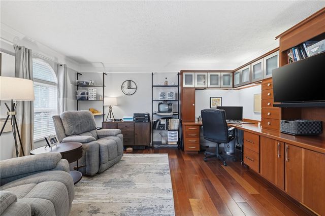 442 Shelbourne Dr, Plum Boro, PA 15239