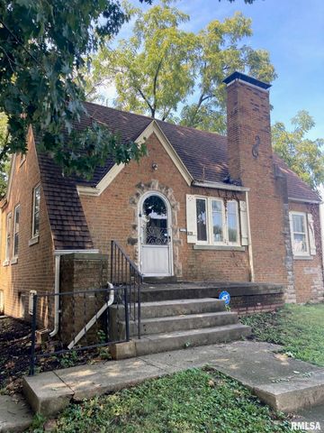 619 S MACARTHUR Boulevard, Springfield, IL 62704