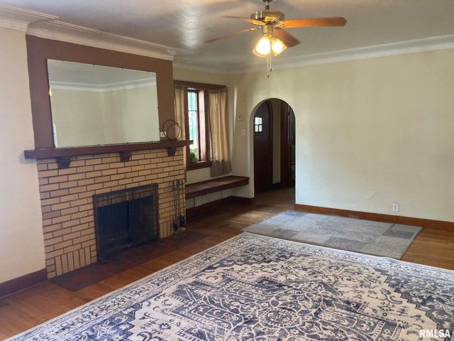 619 S MACARTHUR Boulevard, Springfield, IL 62704