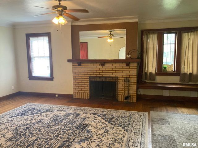 619 S MACARTHUR Boulevard, Springfield, IL 62704
